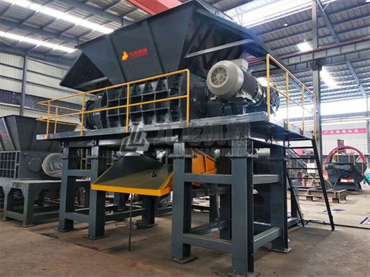 刀片對木材粉碎樹枝粉碎機廠家機有什么樣的影響